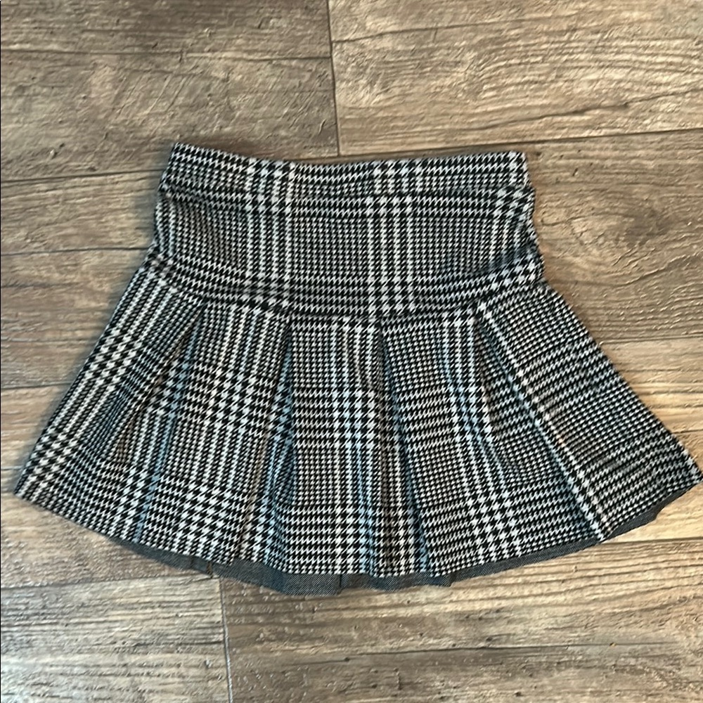 Black white plaid skirt, stretchy